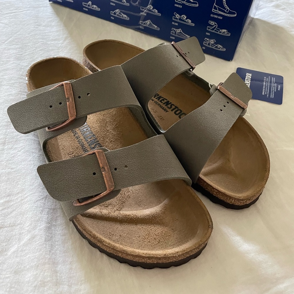 NWT Arizona BS Birkenstocks